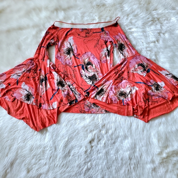 Free People Birds of Paradise Floral Off-Shoulder Flare Sleeve Top Small NWT - Picture 5 of 14